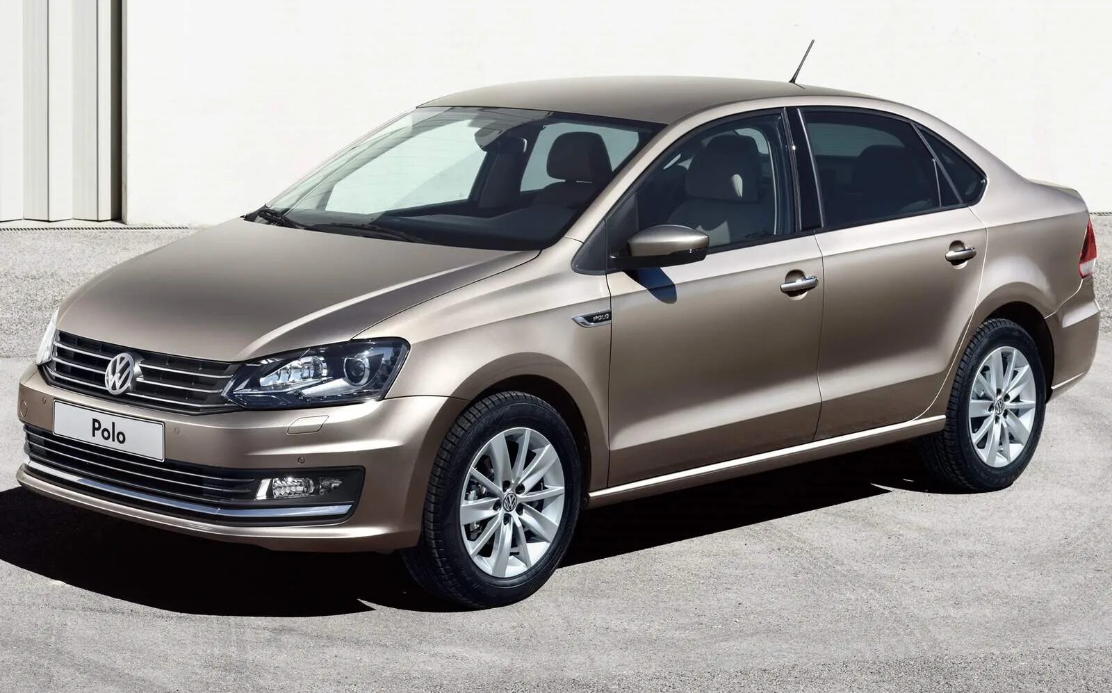 Поло машина фото Новый Год. Итоги. Планы. - Volkswagen Polo Sedan, 1,6 л, 2015 года другое DRIVE2