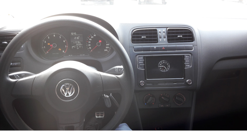 Поло панель фото RCD 330 plus - Volkswagen Polo Mk5, 1,4 л, 2013 года автозвук DRIVE2