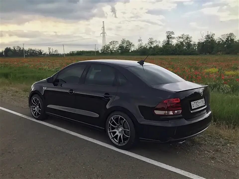 Поло седан черный тюнинг Volkswagen Polo Sedan Drive