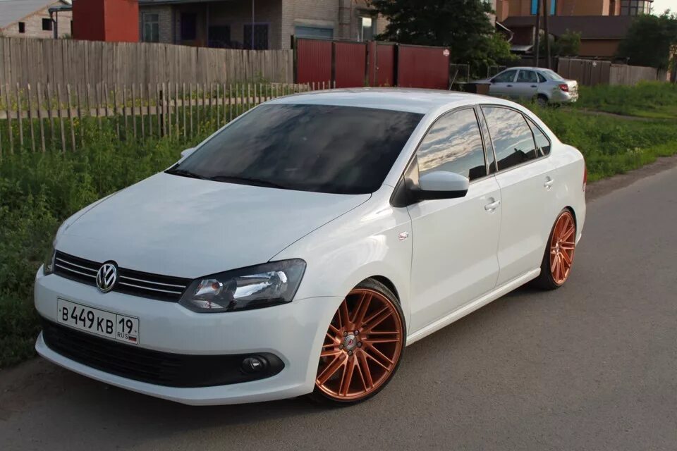 Поло седан диски фото 43 - Медные Vossen Precision Series r18 5х100+лето 205/35/18 - Volkswagen Polo S