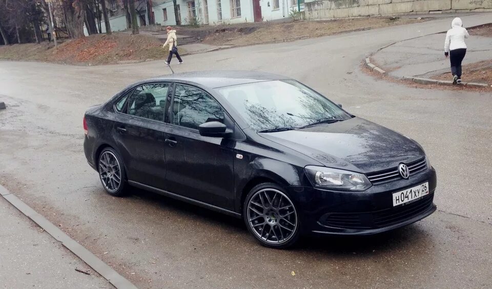 Поло седан диски фото Колеса Rays United Arrows R17 X 7.0JJ - Volkswagen Polo Sedan, 1,6 л, 2013 года 