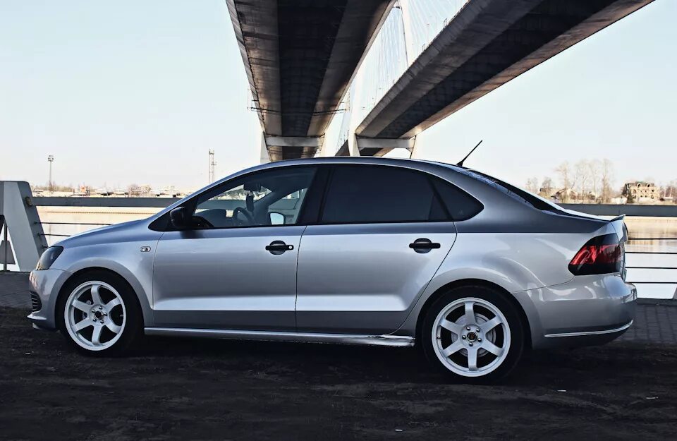 Поло седан на 16 дисках фото Фотосет 8-) - Volkswagen Polo Sedan, 1,6 л, 2015 года фотография DRIVE2