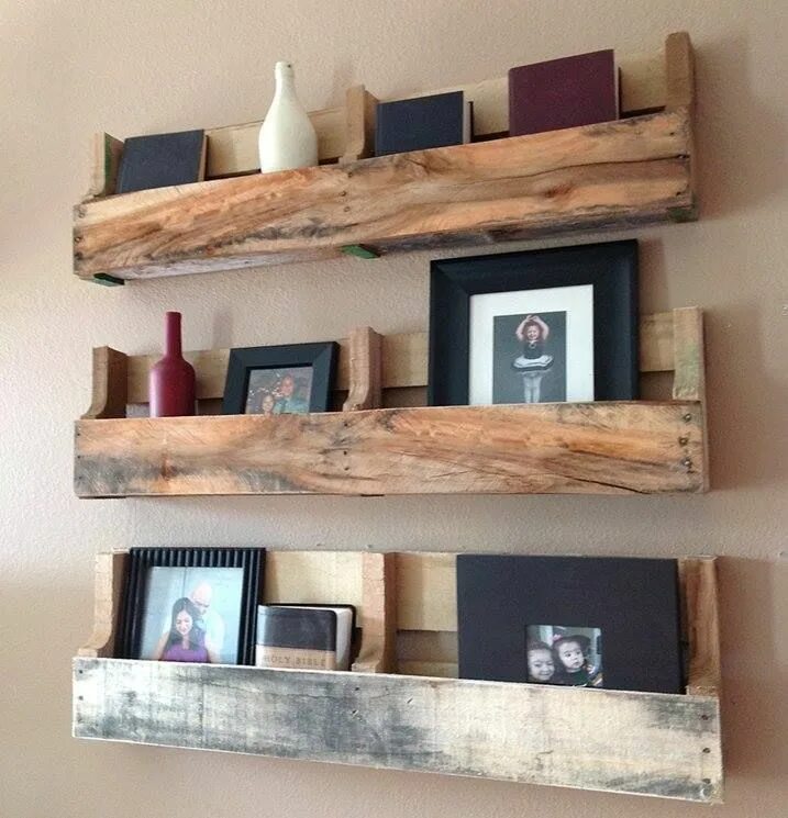 Полочка своими руками фото Pin by Tereza Šandová on Palets Pallet wall shelves, Diy pallet furniture, Palle