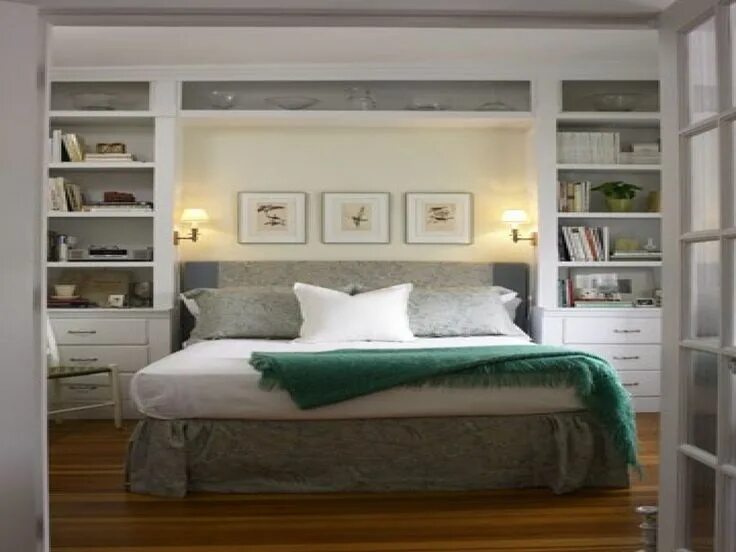 Полочки над кроватью в спальне интерьер дизайн Image result for built in storage around bed Small bedroom, Traditional bedroom,