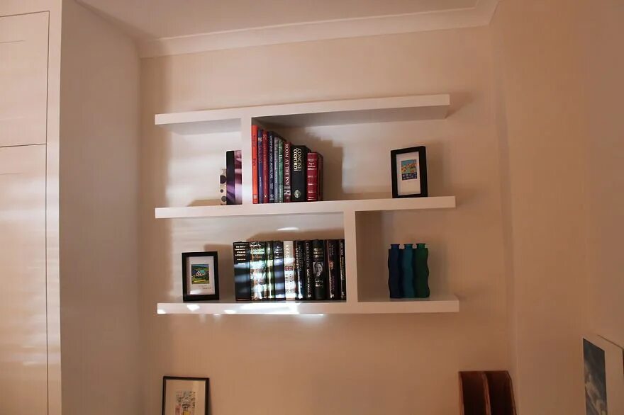 Полочки в комнату фото 9 Amazing Diy Floating Shelves Floating shelves, Floating wall shelves white, Fl