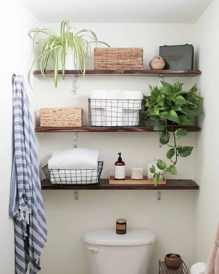 Полочки в туалет на стену фото The Best Things You Can Do to Your Bathroom for Under $100 Diy bathroom storage,