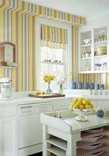 Полосатые обои на кухне фото Thibaut Inspiration Santa Cruz Stripe from Spring Lake Yellow home decor, Thibau