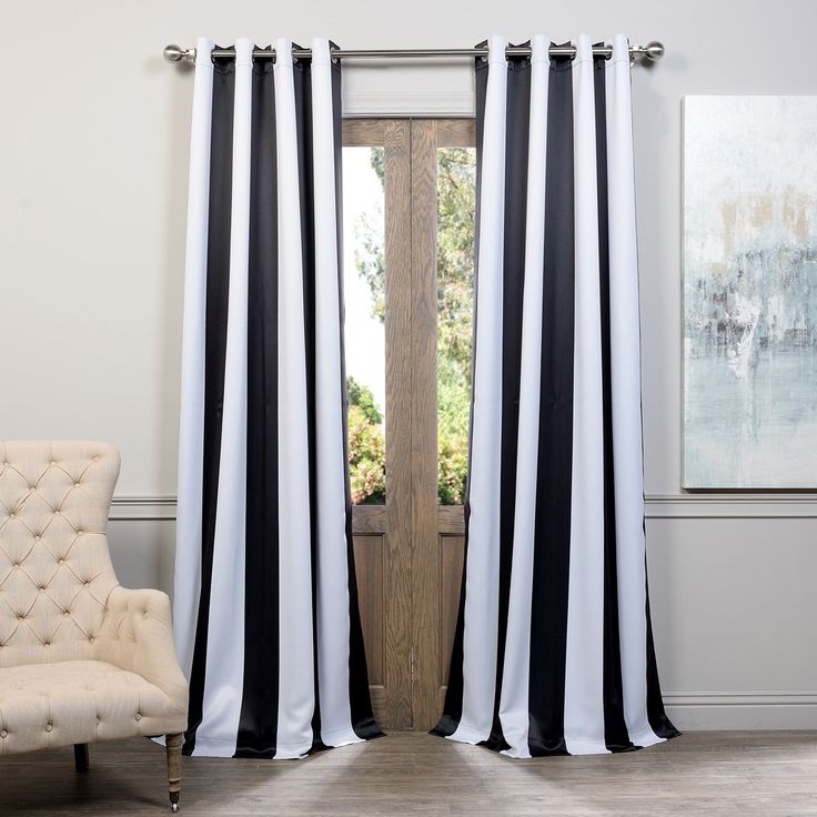 Полосатые шторы в интерьере Exclusive Fabrics Awning Black/White Stripe Grommet Blackout Curtain Panel Pair 