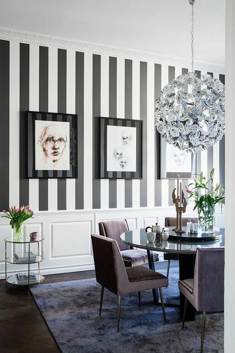 Полосатые стены в интерьере How To Decorate With Black And White Stripes * One Brick At A Time Striped wallp