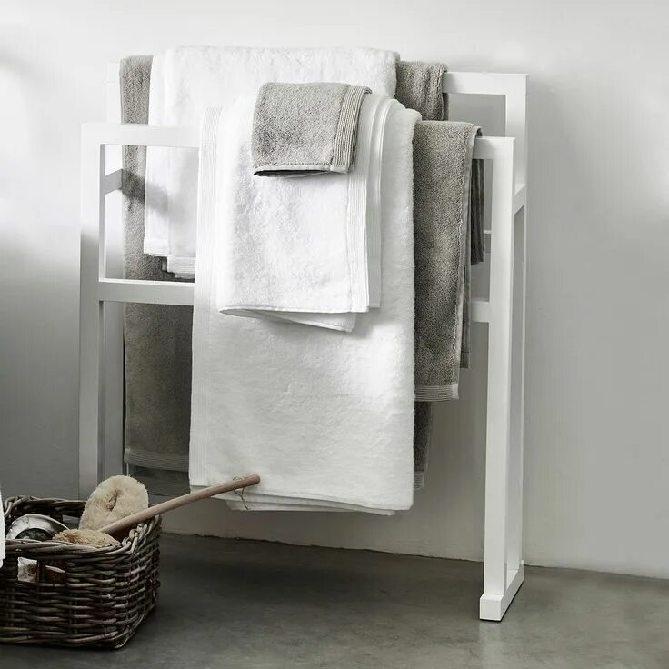 Полотенце в стиле лофт Bathroom Towel Rail Home Accessories Sale The White Company Bathroom towel rails