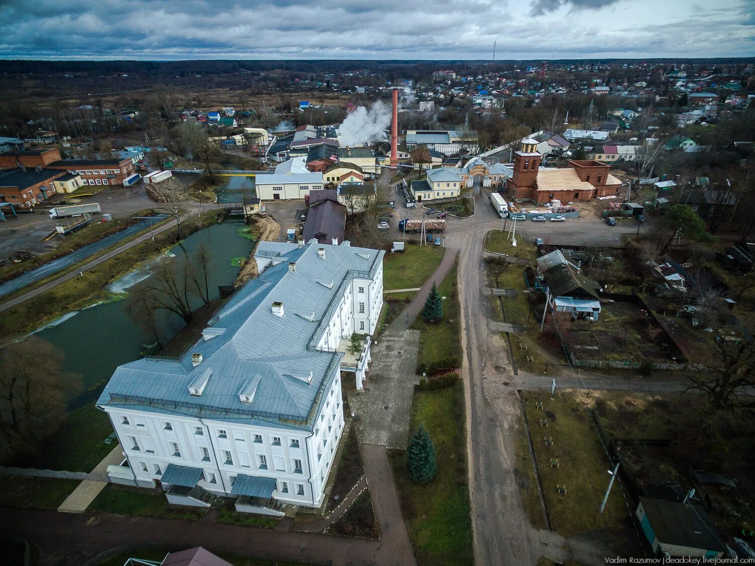 Полотняный завод калуга фото К 300-летнему юбилею усадьбы Гончаровых в Полотняном Заводе восстановят храм Пре