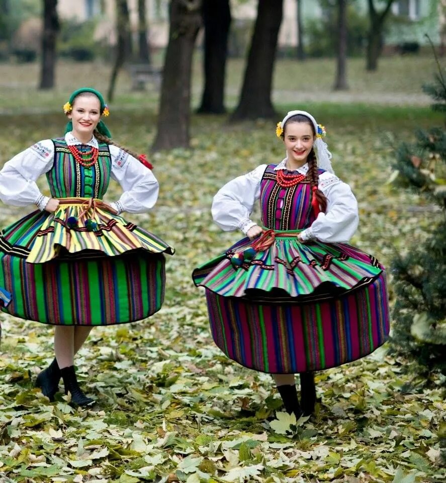 Польская женская мода Regional costumes from Opoczno, Poland. - Polish Folk Costumes / Polskie stroje 