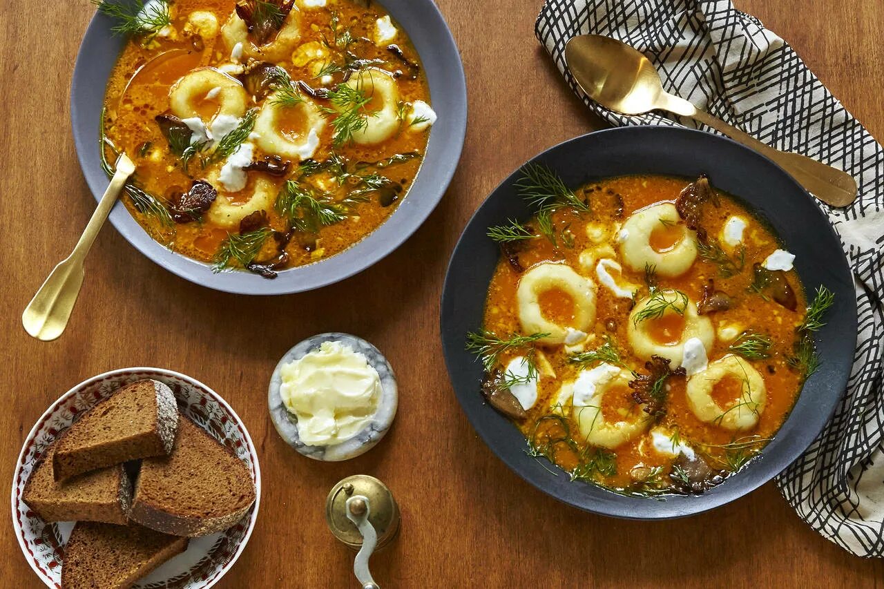 Польские блюда фото Recipe: Silesian Dumplings in Carrot Broth (Kluski Slaskie) - WSJ