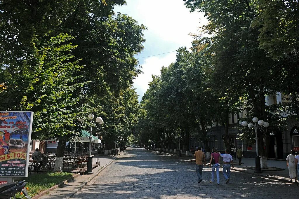 Полтавские улицы фото Фото Ул. Жовтневая в городе Полтава