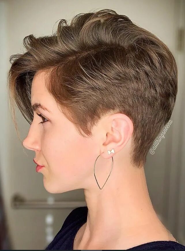 Полубоб стрижка женская фото 25 Chic Short Bob Haircuts For Cool Summer Hairstyle - Page 20 of 25 - Fashionsu