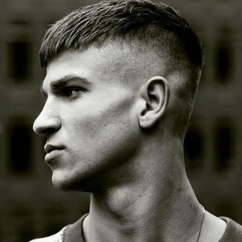 Полубокс с челкой фото Pin on Short Haircuts For Men