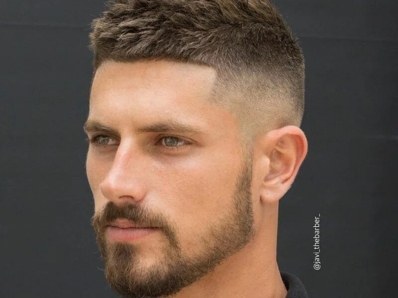 Полубокс стрижка мужская длинная с челкой 100+ Fade Haircut Ideas For 2023 Mens haircuts fade, Mens hairstyles short, Hair