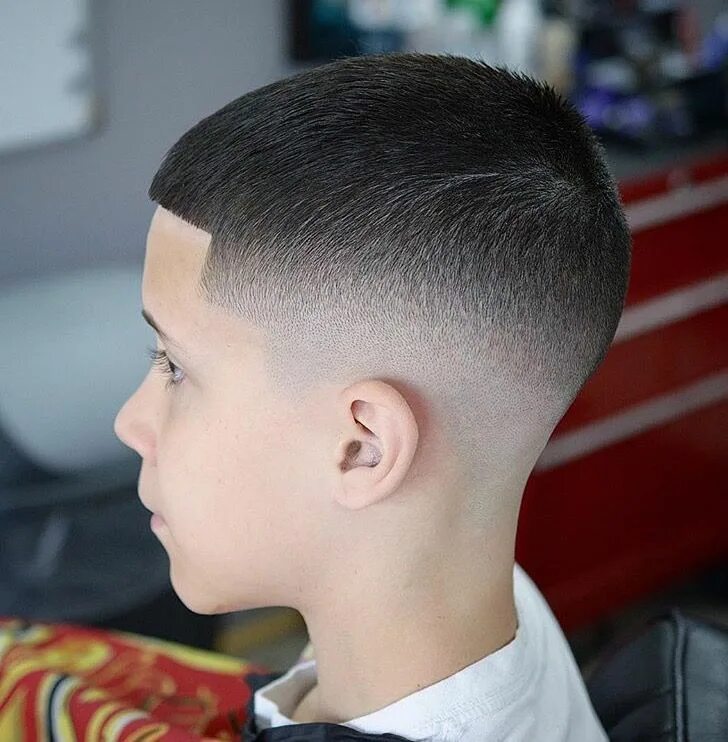 Полубокс стрижка мужская для мальчика Kids Fade Haircut - Boys Fade Haircut