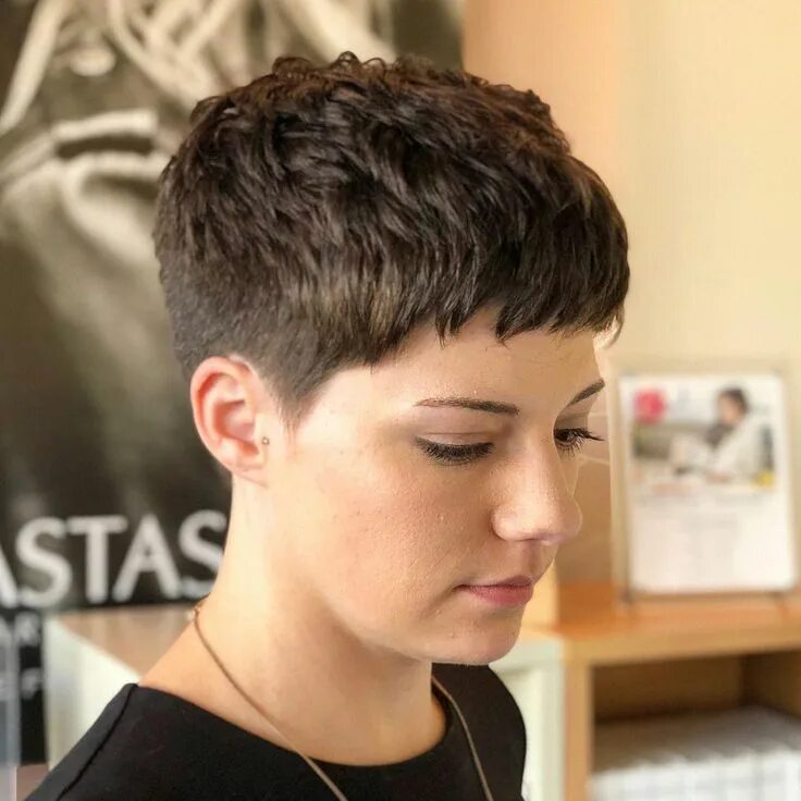 Полубокс стрижка женская фото на короткие Pin on short pixie haircut