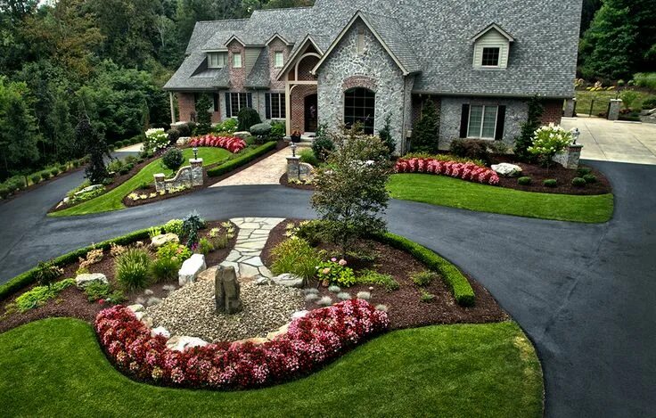 Получать дизайн ландшафтный Large estate landscape design and build. Long tree-lined driveway leading to a c