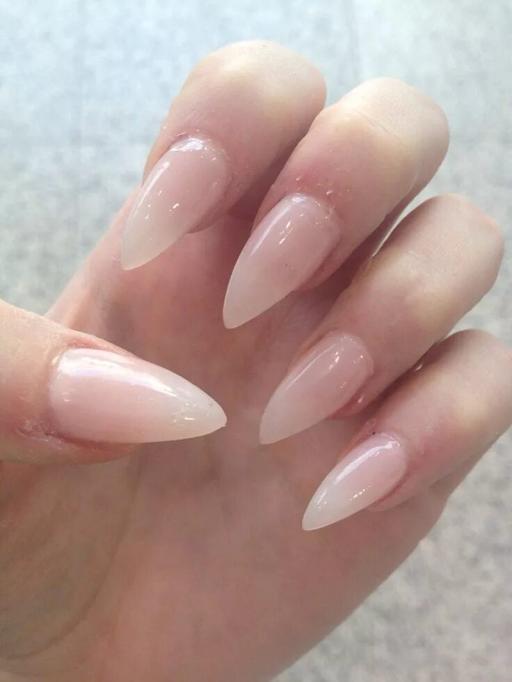 Полупрозрачный маникюр миндаль clear almond nails - Google Search Pointy nails, Nails tumblr, Fake nails