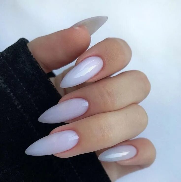 Полупрозрачный маникюр миндаль Маникюр молочный Cute acrylic nails, Manicure, Best acrylic nails