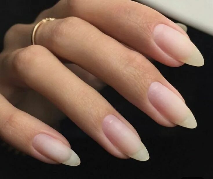 Полупрозрачный маникюр миндаль Image about fashion in Nail by burcakscombine Gel nails, Stylish nails, Natural 