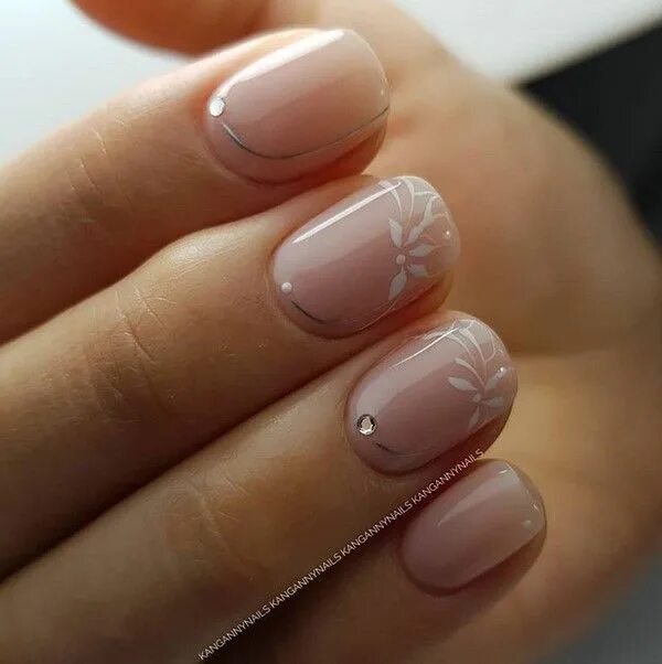 Полупрозрачный маникюр на короткие Nice Bridal Nails Design Ideas Simple wedding nails, Nail art wedding, Wedding n