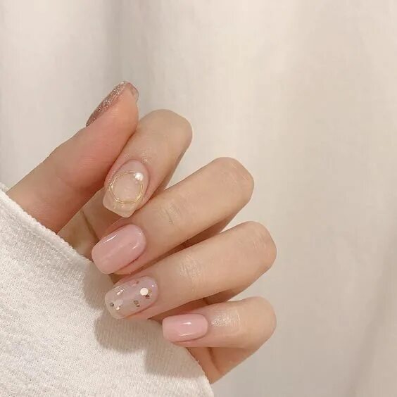 Полупрозрачный маникюр на короткие ногти Nail Art 2019 Korean nail art, Gel nail designs, Gel nails