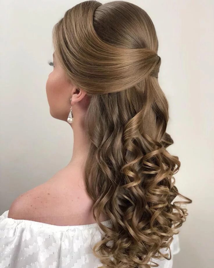 Полусобранная прическа на средние Inspirem-se ❤ #PenteadosSoniaLopes ✨ . . #sonialopes #cabelo #penteado #noiva #n