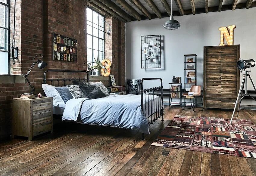 Полы в стиле лофт в интерьере Industrial Bedroom - MySmallSpace UK Modern bedroom interior, Industrial style b