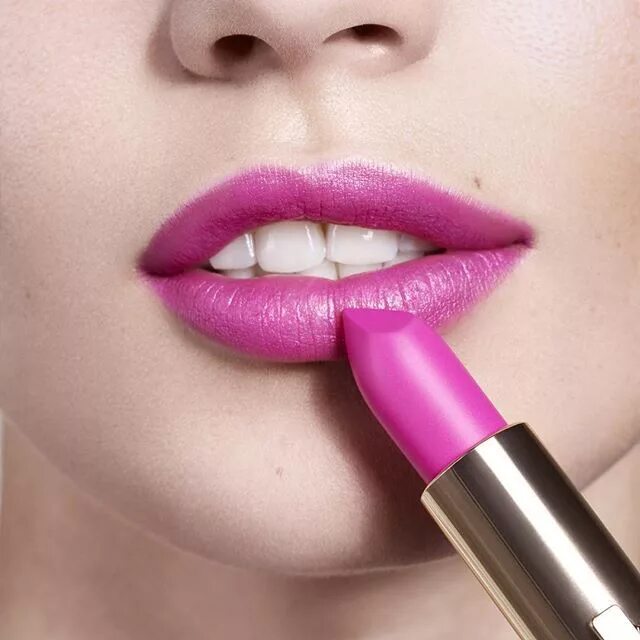 Помада розового цвета фото L'Oréal Paris Official on Instagram: "Pink lips mode what color are you wearing 