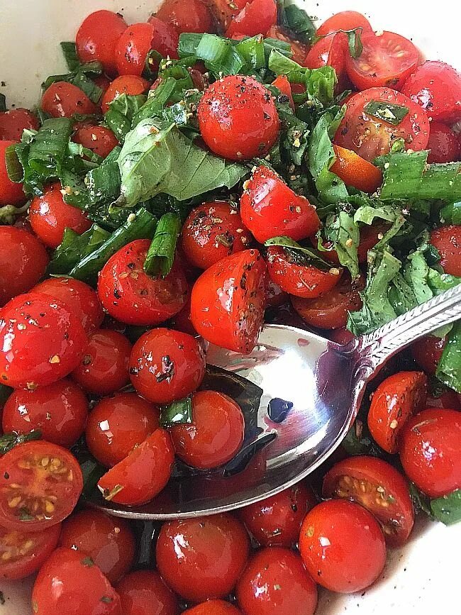 Помидоры пикули фото Easy Marinated Cherry Tomato Salad Recipe Tomato salad recipes, Tomato recipes, 