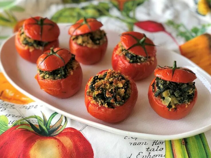 Помидоры с начинками рецепты с фото Spinach-Stuffed Tomatoes Recipe Spinach stuffed tomatoes, Tomato recipes, Recipe