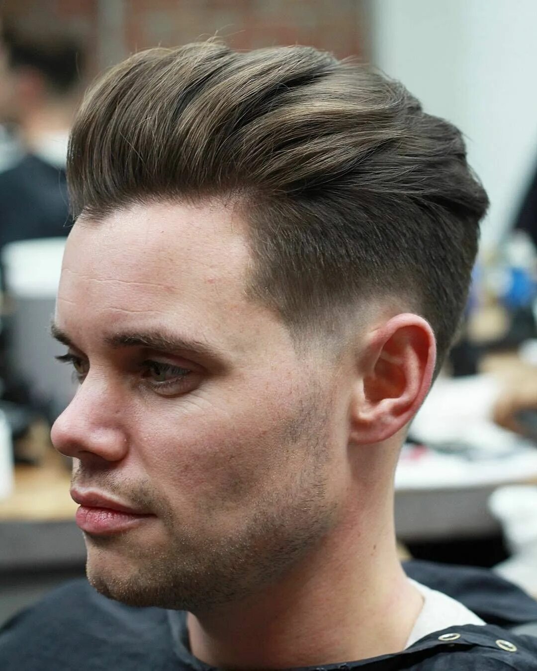 Помпадур прическа мужская 100+ Fade Haircut Ideas For 2023 Mens hairstyles short, Men haircut styles, Mens