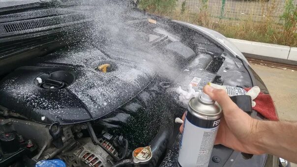 Помыть двигатель своими руками в домашних Foam to clean the engine Let's start with the fact that in the process of active