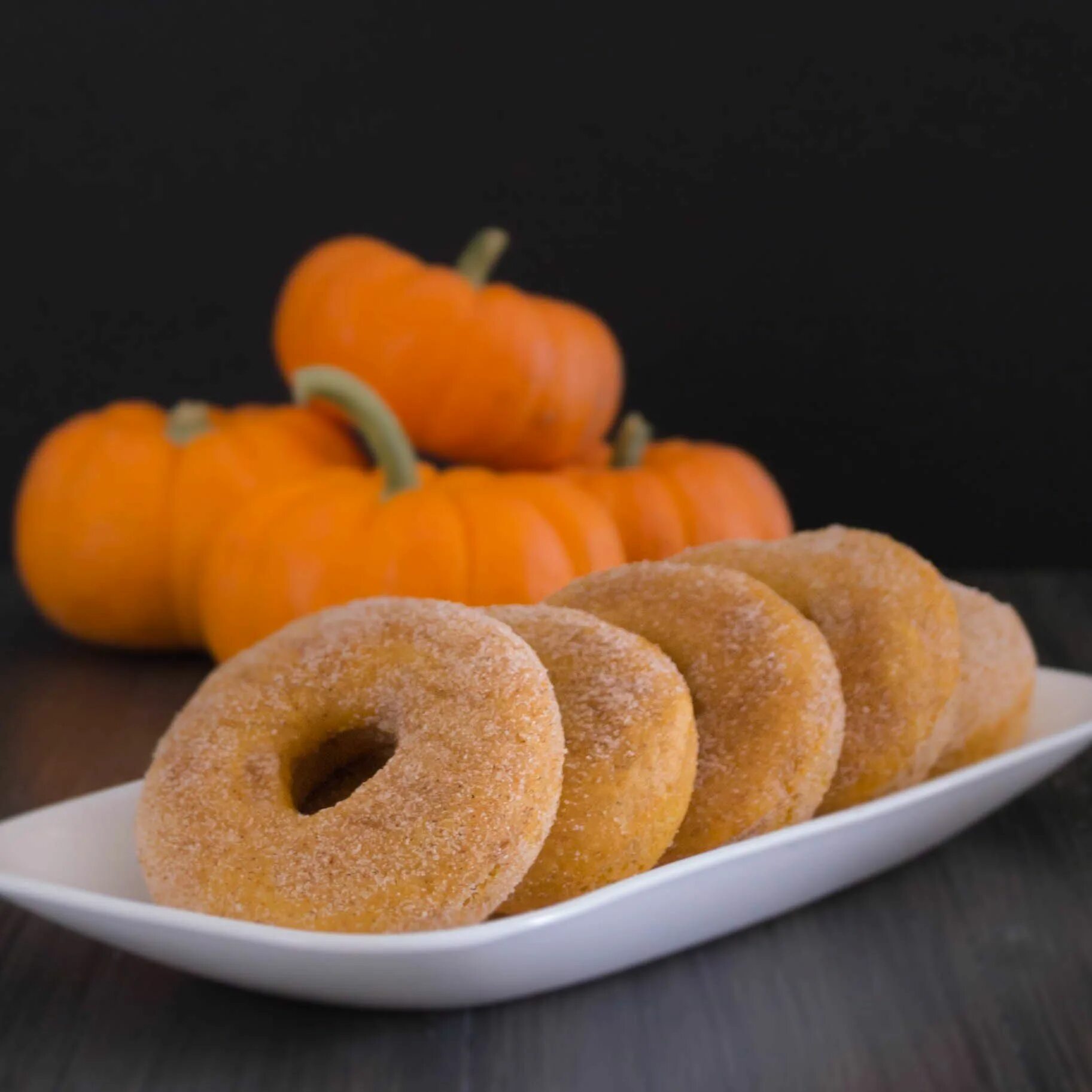 Пончики из тыквы рецепт с фото Pumpkin Doughnuts Pumpkin doughnut, Healthy halloween food, Healthy doughnuts