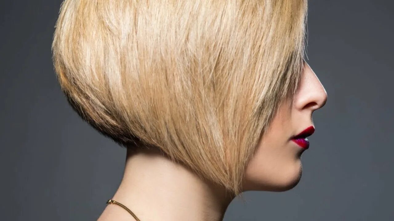 Поп каре прическа Short Hairstyle Trends Everyone Is Leaving Behind - YouTube