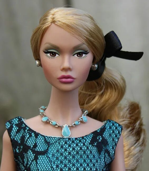 Поппи паркер кукла фото The Poppy Parker Archive: Dolls of 2011 Poppy doll, Fashion dolls, Really long h