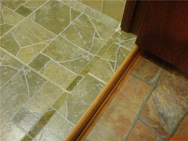 Порог ванной и туалета фото IMG Tile floor, Flooring, Tiles