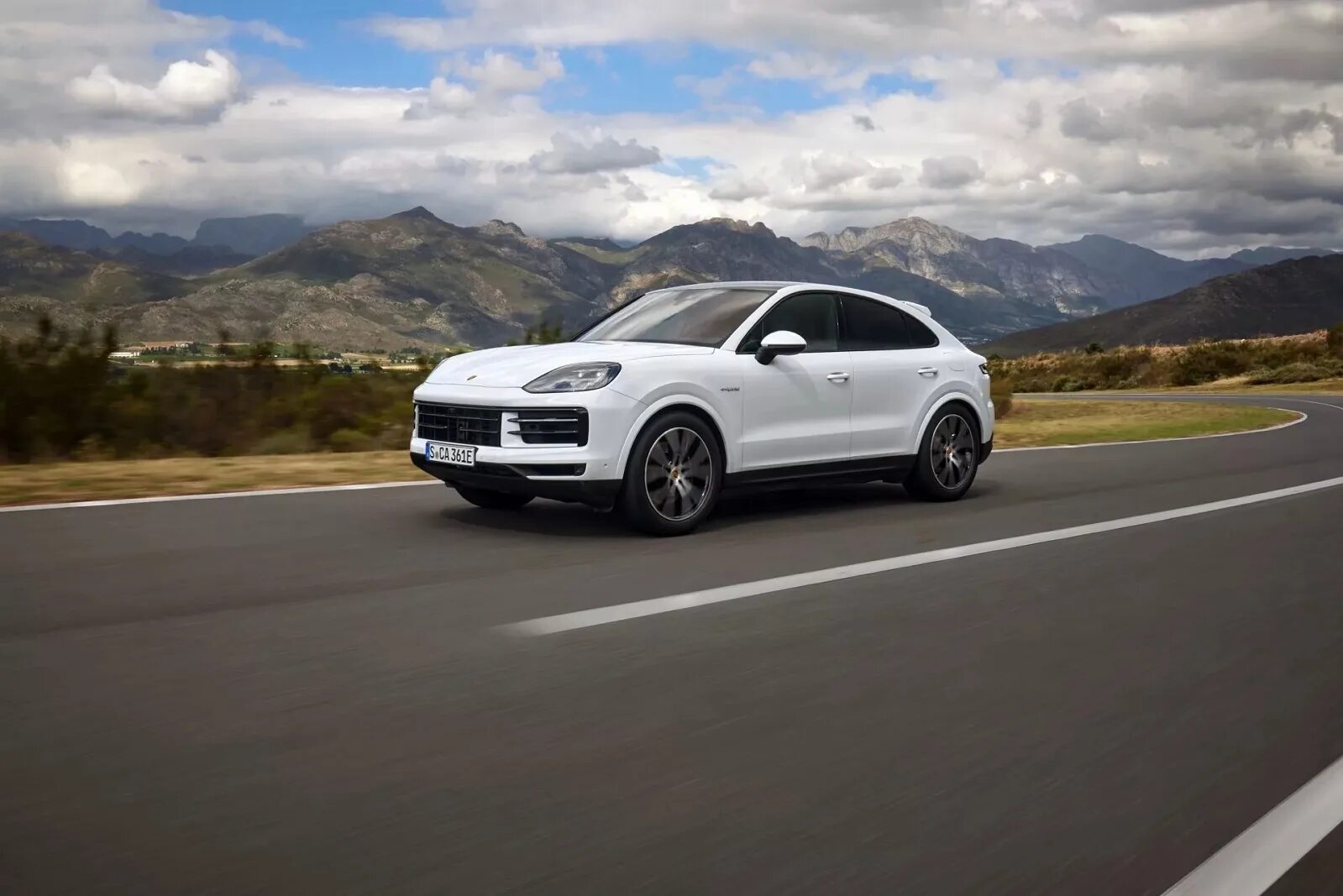 Порше кайен купе 2024 фото Porsche Cayenne 2024 с интерьером, вдохновлённым Taycan - новость от Автодок