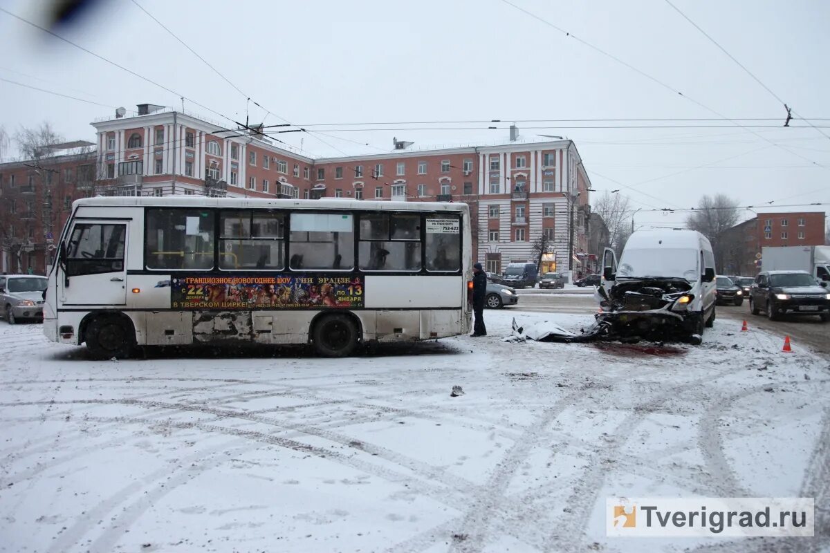 Порт фото терешковой тверь В ГИБДД уточнили число пострадавших при столкновении маршруток на площади Терешк