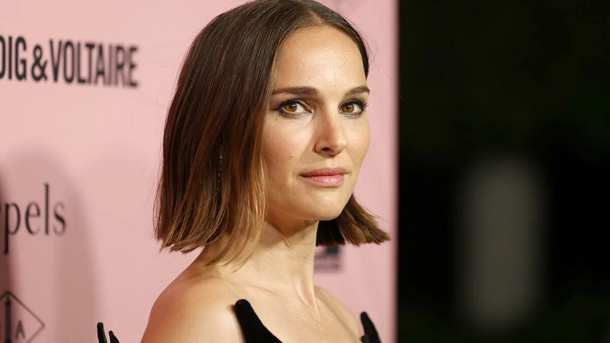 Портман сейчас фото Police Release Updated Details About Natalie Portman Series "Extortion Threat"