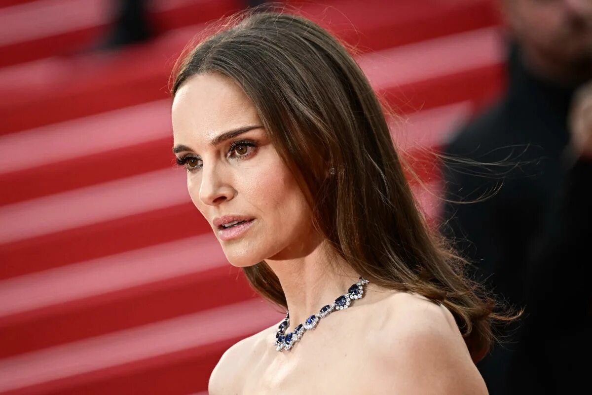 Портман сейчас фото El conflicto de Natalie Portman con una escena íntima despertó su poder en Holly