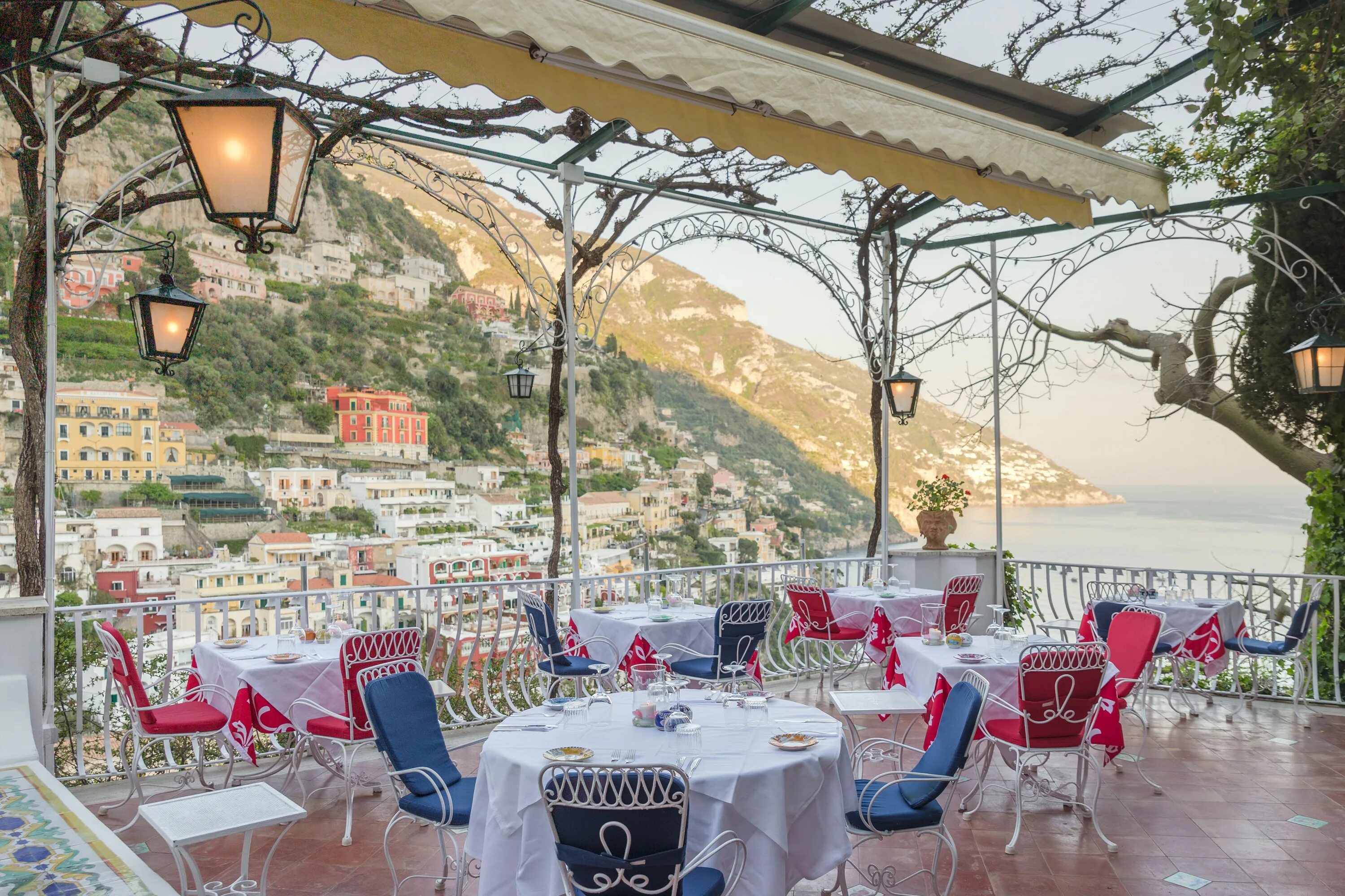 Порто позитано санкт петербургский просп 44а фото Lunch with a view of Positano at "Il Tridente" Positano, Italy restaurant, Hotel