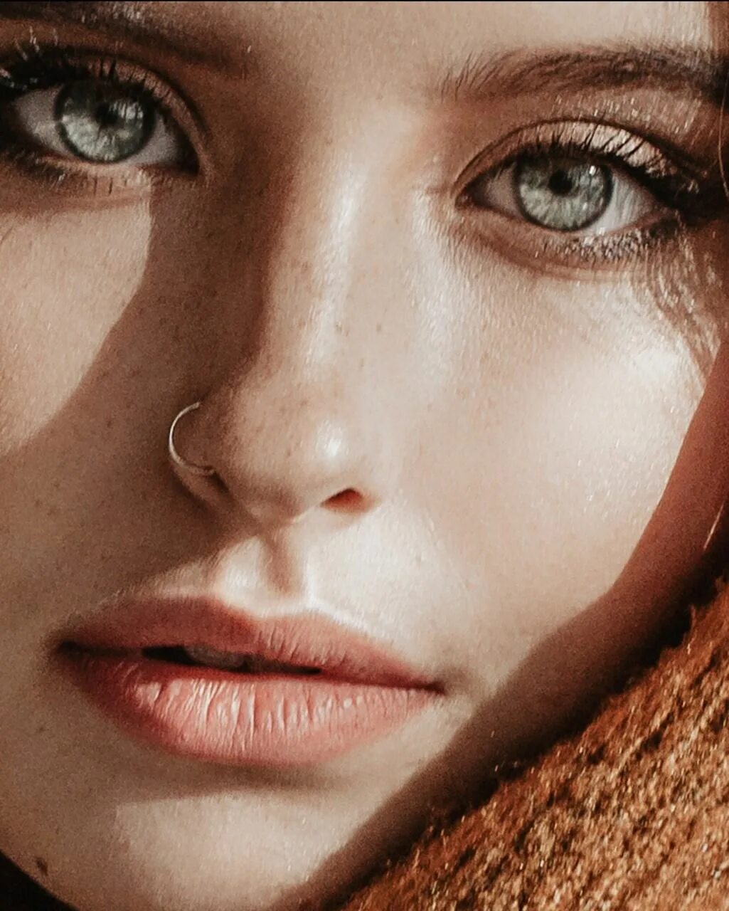 Портрет глаза фото Rüyalar Zaman Nostril hoop ring, Nose ring, Piercings