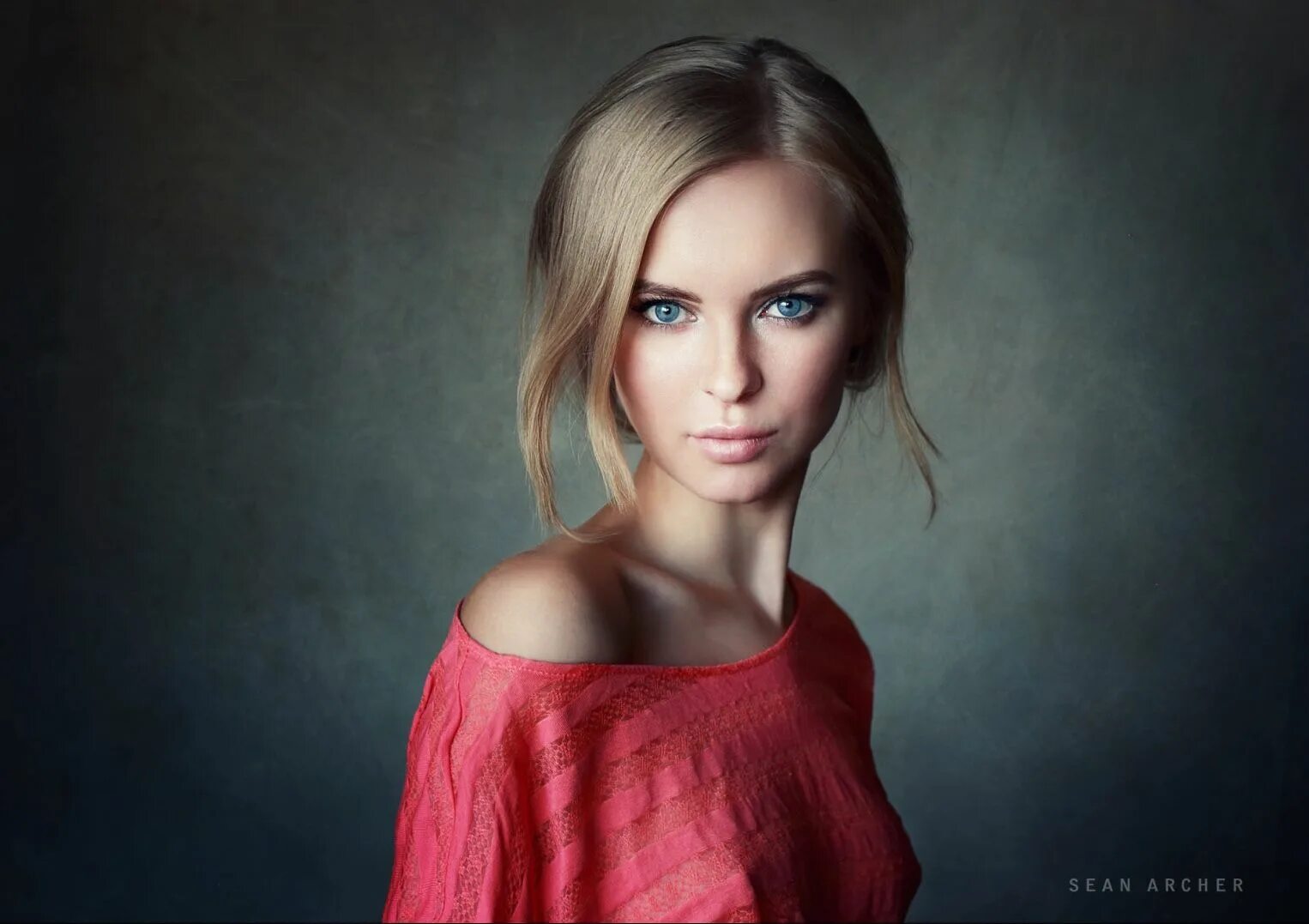 Портрет в студии фото Pin by Scott William on Sean Archer Portrait inspiration, Portrait, Beauty