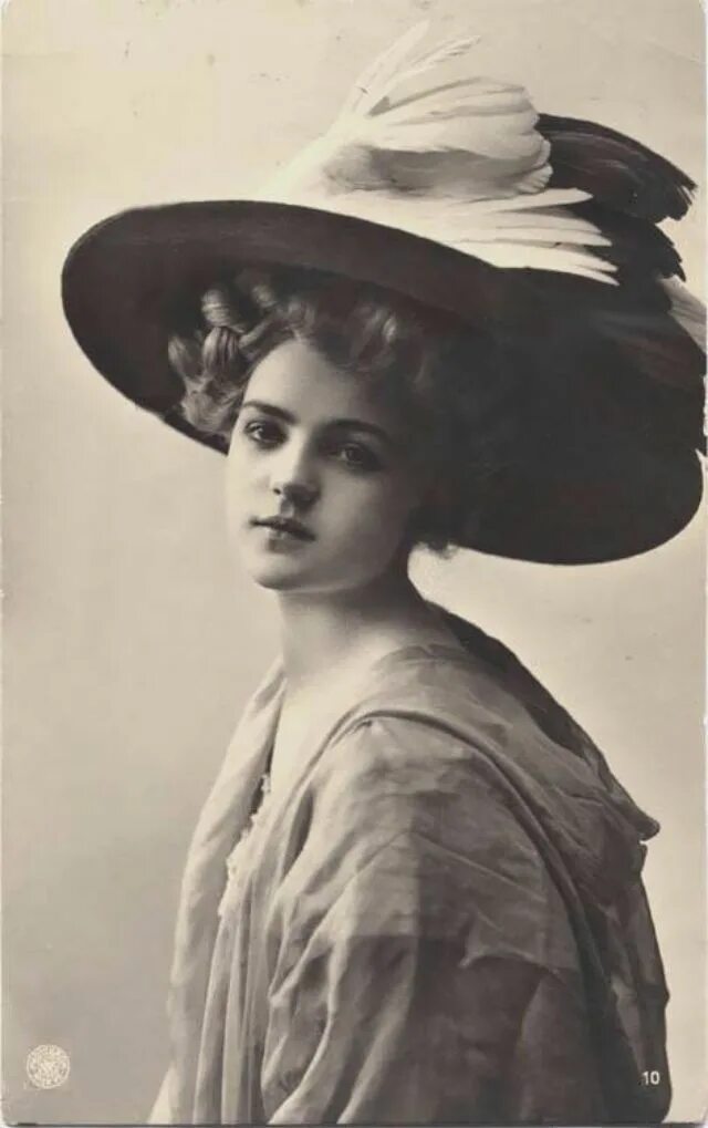 Портреты 20 века фото 30 Vintage Portrait Photos of Beauties With Chapeau From the Late 19th and Early