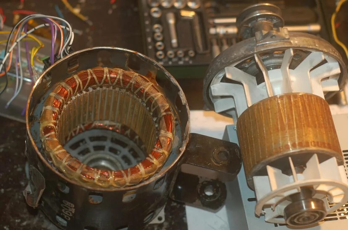 Порядок разборки электродвигателя при ремонте File:Squirrel-motor.jpg - Wikipedia