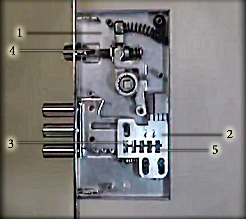 Порядок сборки замка Коробка замка двери